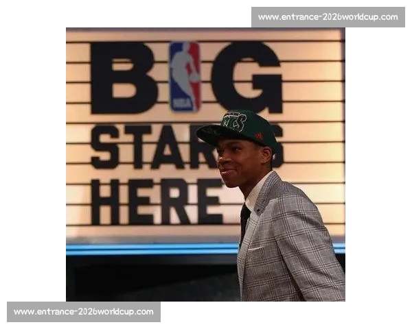 美媒评运动能力 TOP10：詹皇第三引争议，字母哥意外落选